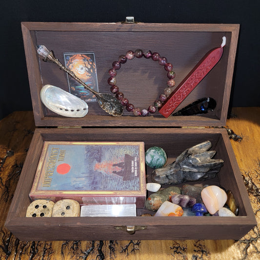 Impressionist Tarot & Crystals Box Set