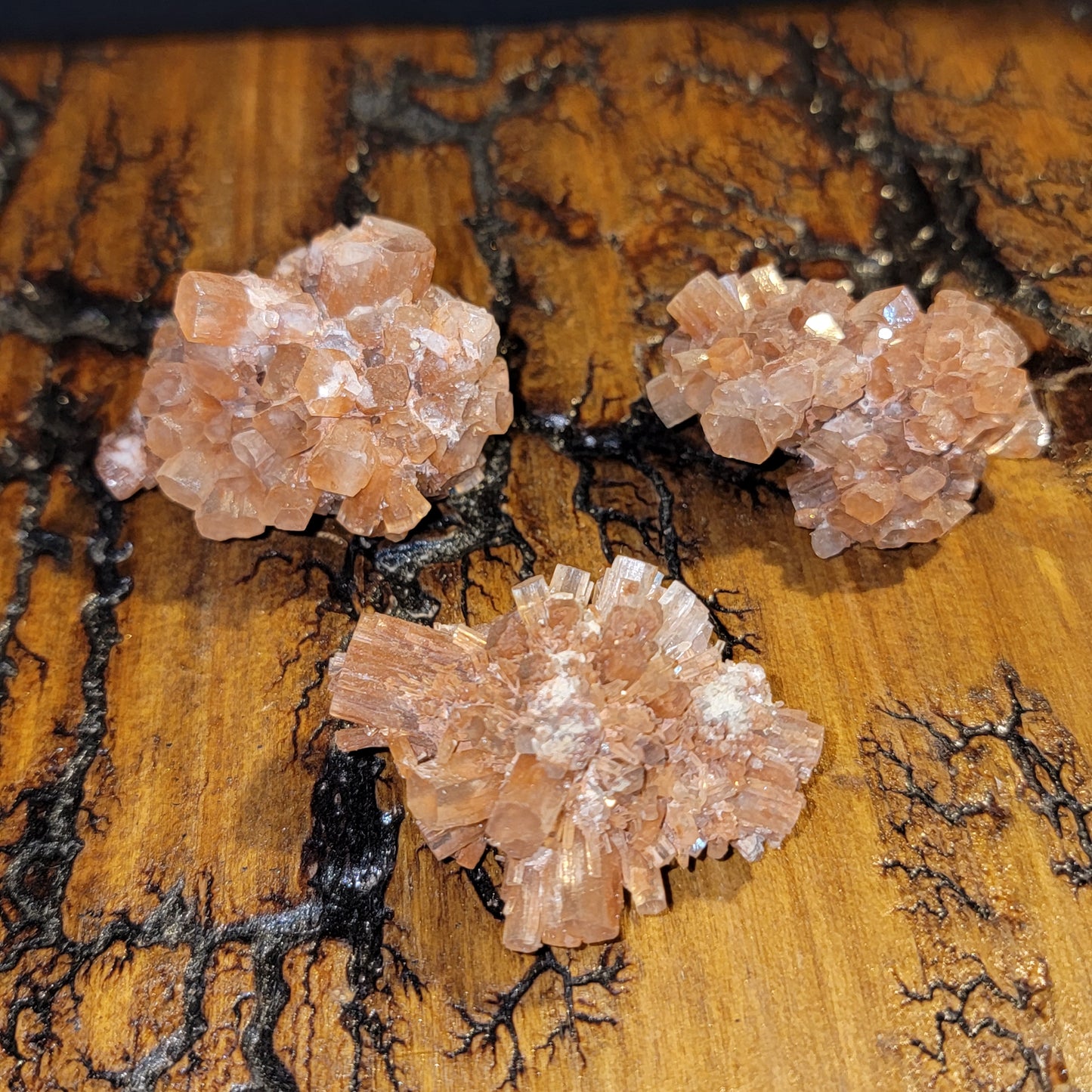 Aragonite Starburst Clusters