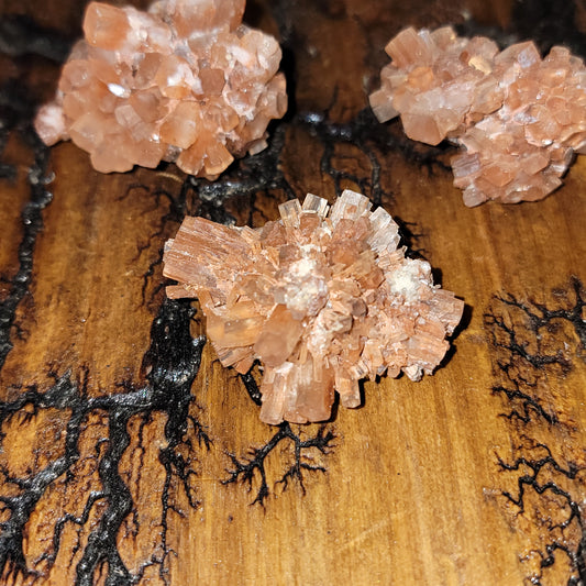 Aragonite Starburst Clusters